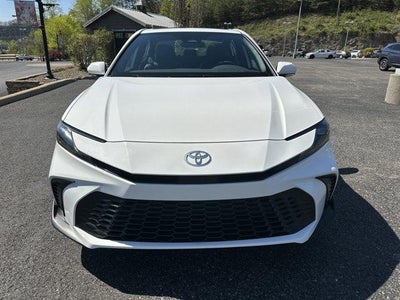 2026 Toyota Camry SE AWD (Natl)