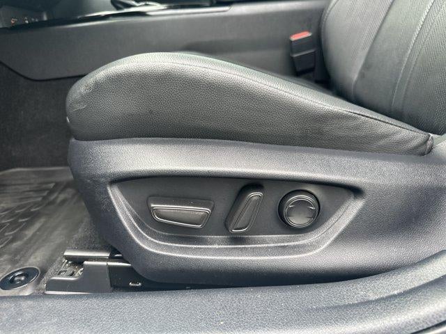 2025 Toyota Camry XSE AWD (Natl)