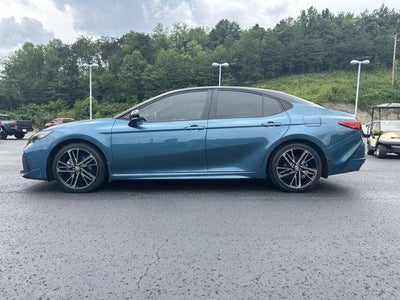 2025 Toyota Camry XSE AWD (Natl)
