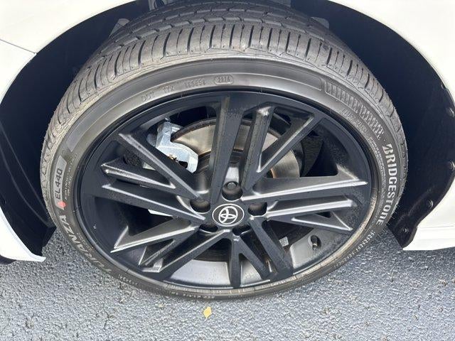 2026 Toyota Camry Nightshade AWD (Natl)