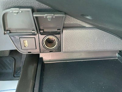 2021 Toyota Camry SE Auto AWD (Natl)