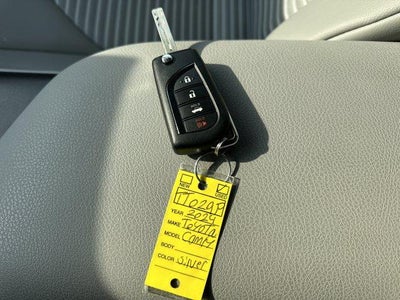 2024 Toyota Camry SE Auto AWD (Natl)