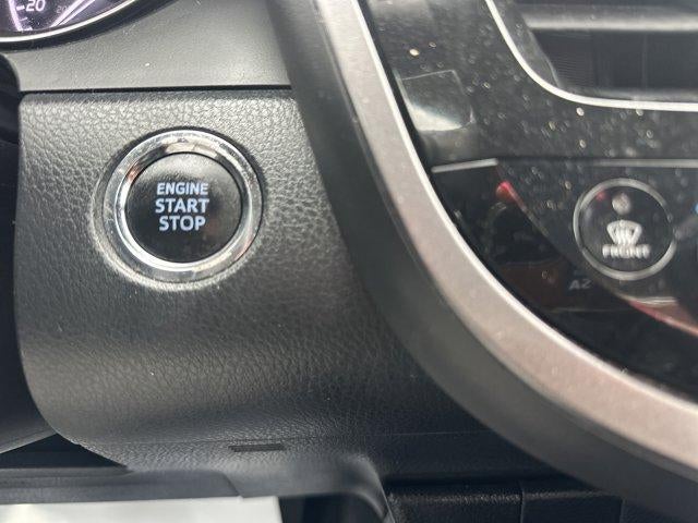 2023 Toyota Camry SE Auto (Natl)