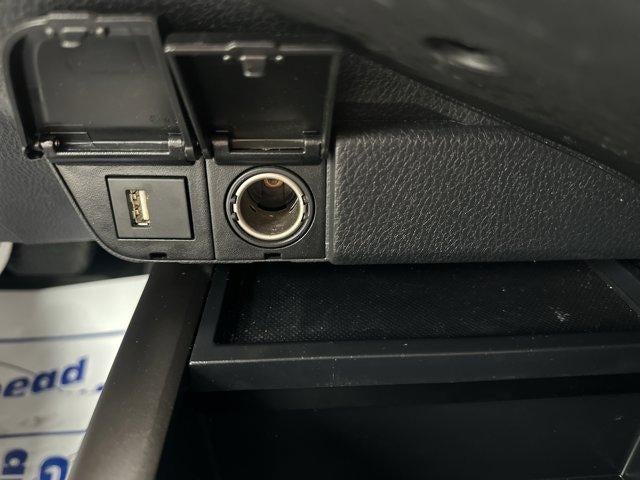 2023 Toyota Camry SE Auto (Natl)