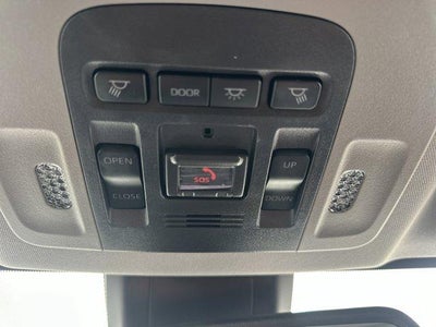 2023 Toyota Camry SE Auto (Natl)