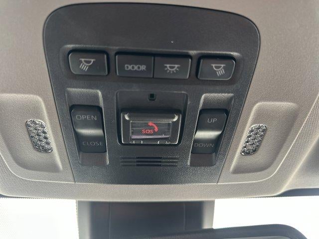 2023 Toyota Camry SE Auto (Natl)