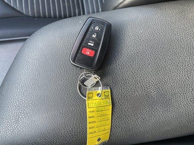 2023 Toyota Camry SE Auto (Natl)