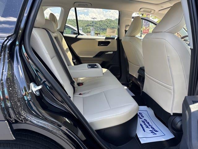 2026 Toyota RAV4 XLE Premium AWD (Natl)