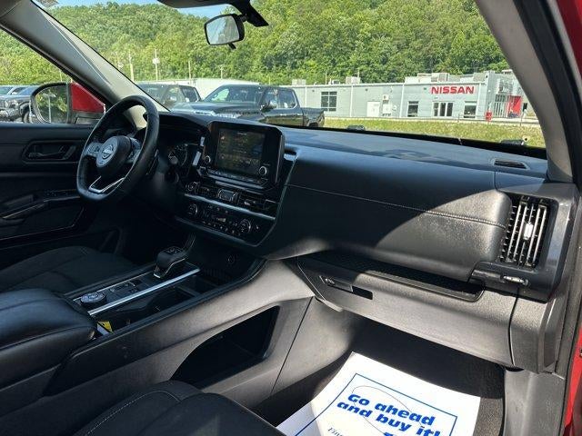 2023 Nissan Pathfinder SV 4WD