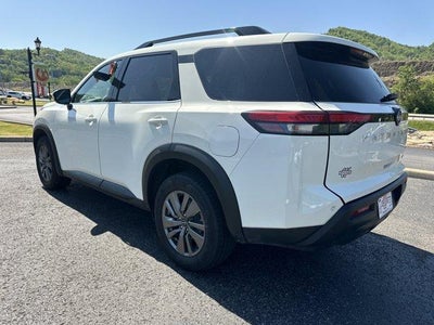 2025 Nissan Pathfinder SV 4WD