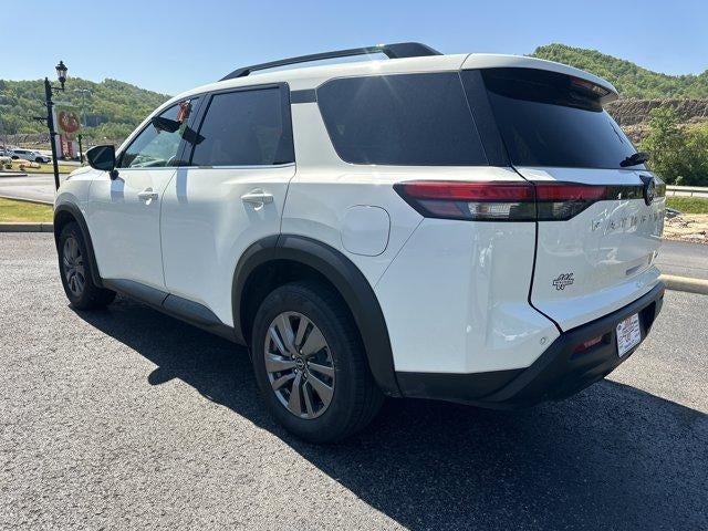 2025 Nissan Pathfinder SV 4WD