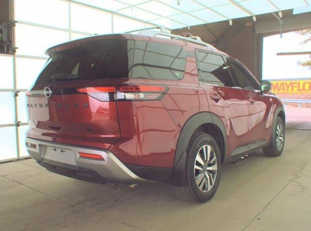 2024 Nissan Pathfinder SL 2WD