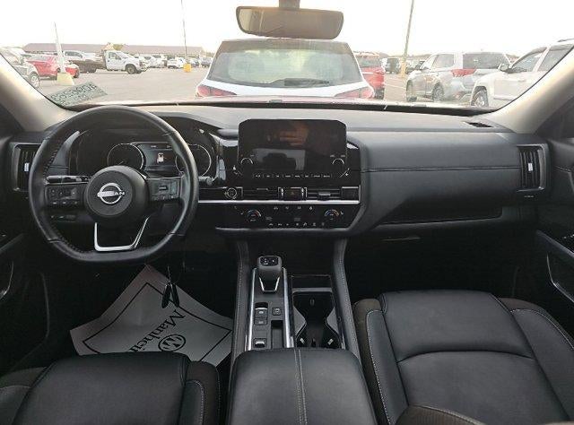 2024 Nissan Pathfinder SL 2WD