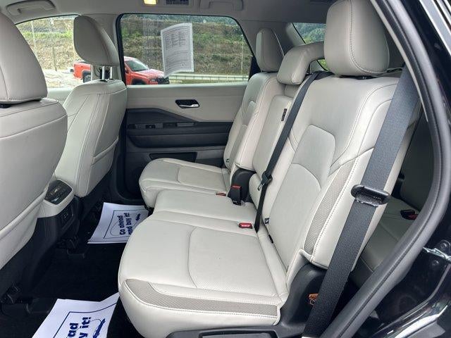 2026 Nissan Pathfinder SL 4WD
