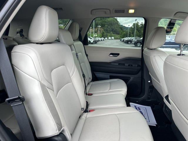 2026 Nissan Pathfinder SL 4WD