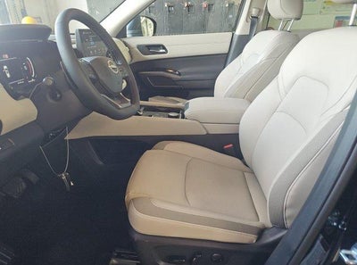 2026 Nissan Pathfinder SL 4WD