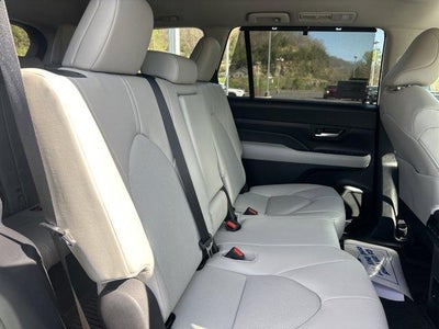 2026 Toyota Grand Highlander XLE AWD (Natl)