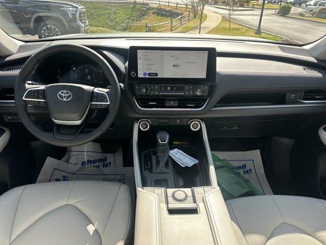 2026 Toyota Grand Highlander XLE AWD (Natl)