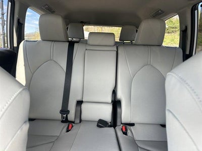 2026 Toyota Grand Highlander XLE AWD (Natl)