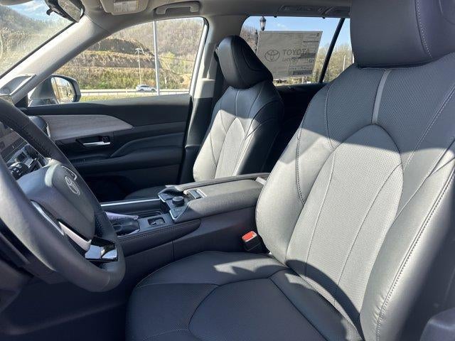 2026 Toyota Grand Highlander Platinum AWD (Natl)