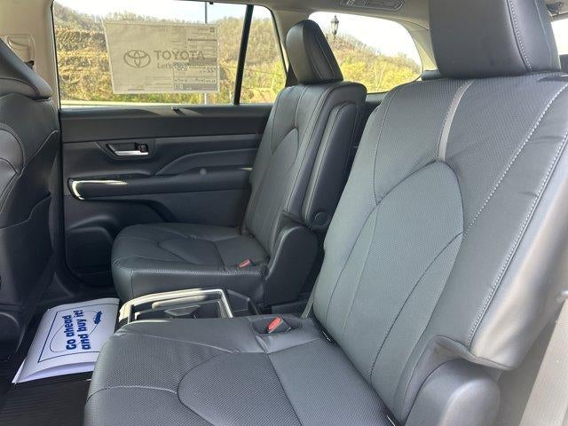 2026 Toyota Grand Highlander Platinum AWD (Natl)