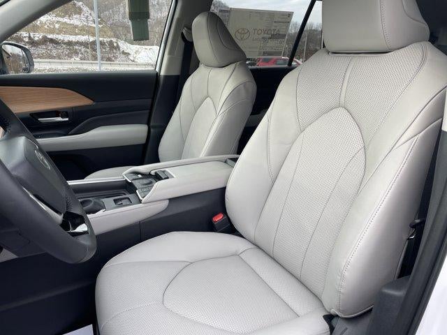 2026 Toyota Grand Highlander Limited AWD (Natl)