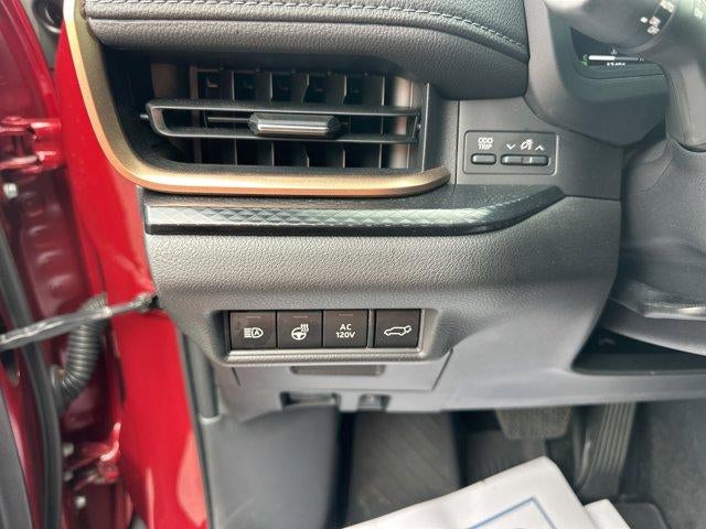 2025 Toyota Grand Highlander LE FWD (Natl)