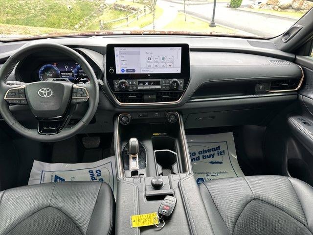 2025 Toyota Grand Highlander LE FWD (Natl)