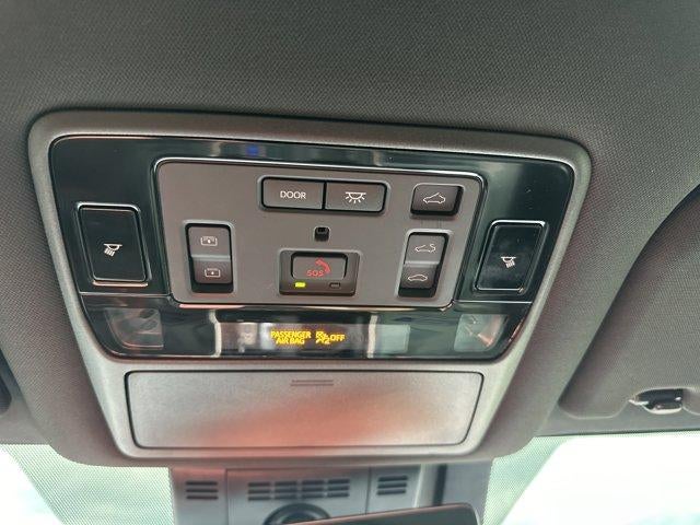 2025 Toyota Grand Highlander LE FWD (Natl)