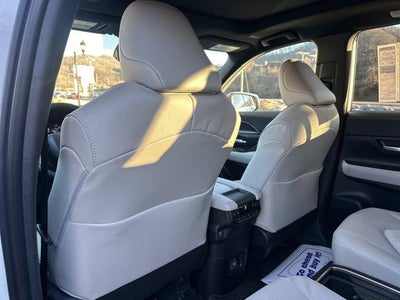 2026 Toyota Grand Highlander Hybrid MAX Platinum AWD (Natl)