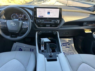 2026 Toyota Grand Highlander Hybrid MAX Platinum AWD (Natl)