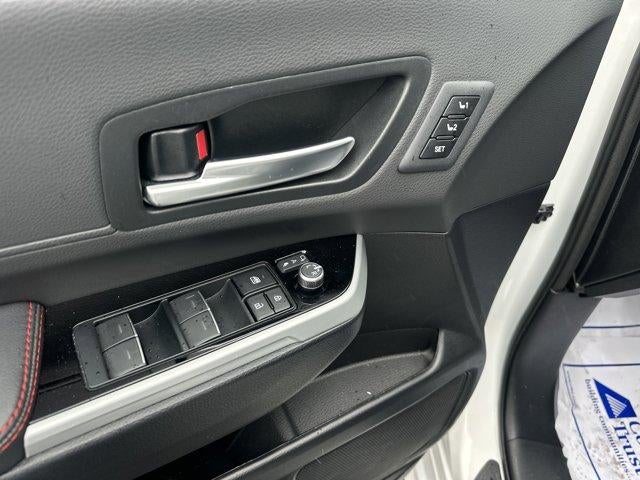 2025 Toyota Sienna XSE AWD 7-Passenger (Natl)