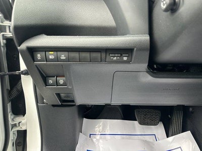 2025 Toyota Sienna XSE AWD 7-Passenger (Natl)