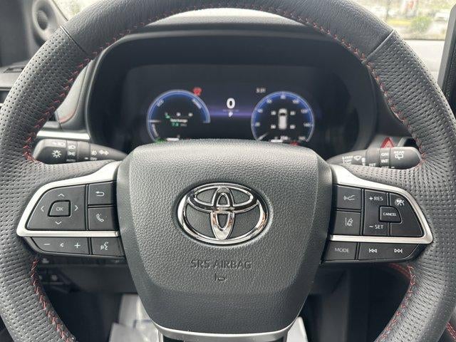 2025 Toyota Sienna XSE AWD 7-Passenger (Natl)