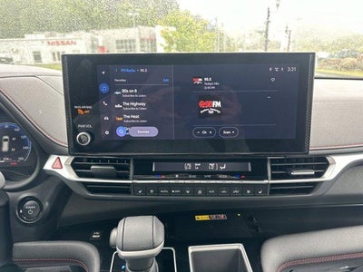 2025 Toyota Sienna XSE AWD 7-Passenger (Natl)