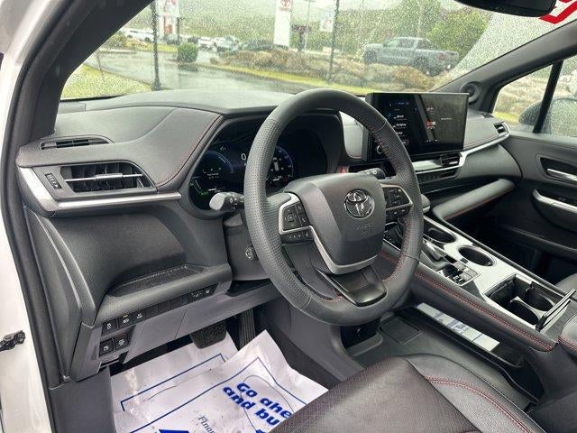 2025 Toyota Sienna XSE AWD 7-Passenger (Natl)