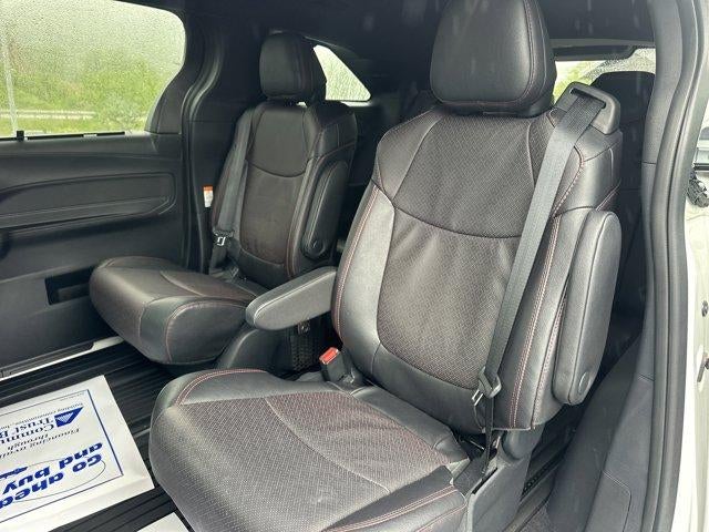 2025 Toyota Sienna XSE AWD 7-Passenger (Natl)