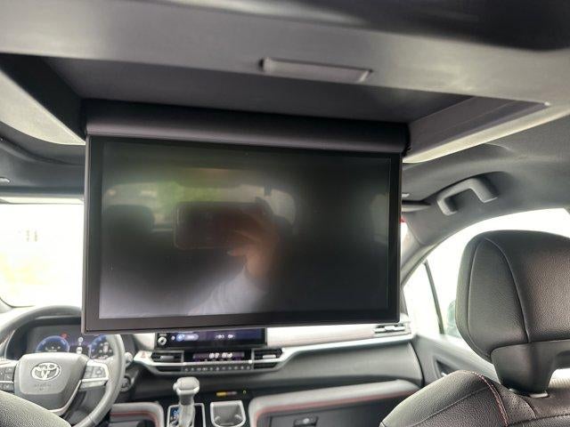 2025 Toyota Sienna XSE AWD 7-Passenger (Natl)