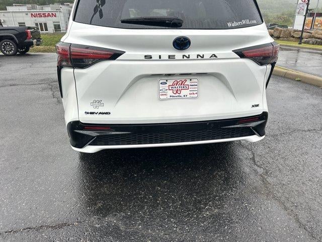 2025 Toyota Sienna XSE AWD 7-Passenger (Natl)