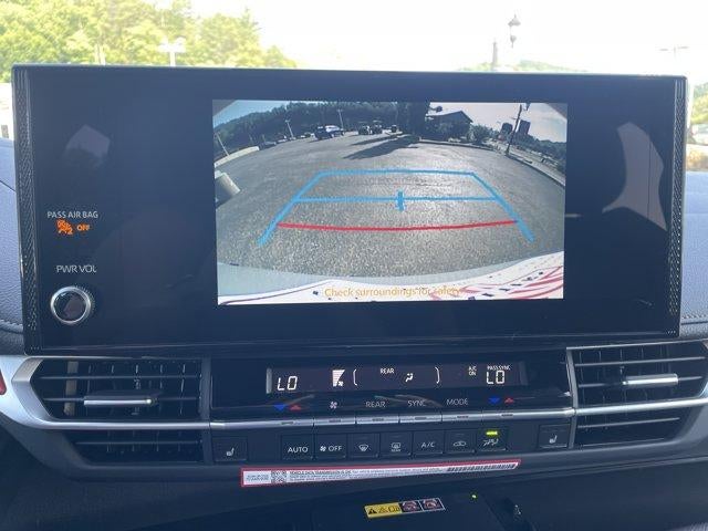 2026 Toyota Sienna Woodland Edition AWD 7-Passenger (Natl)