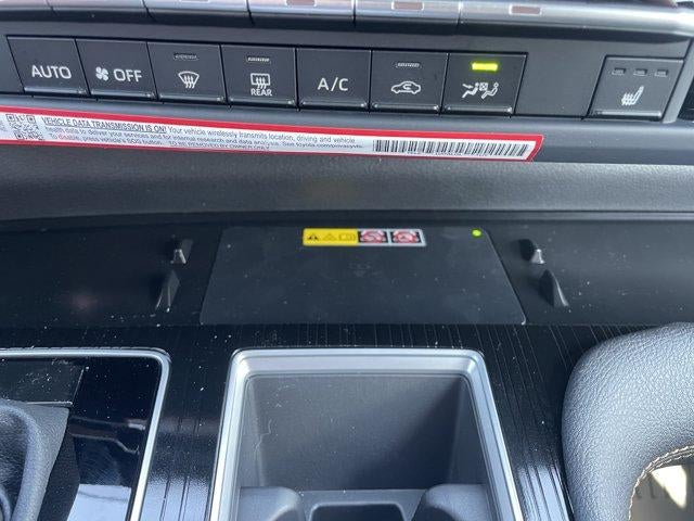 2026 Toyota Sienna Woodland Edition AWD 7-Passenger (Natl)