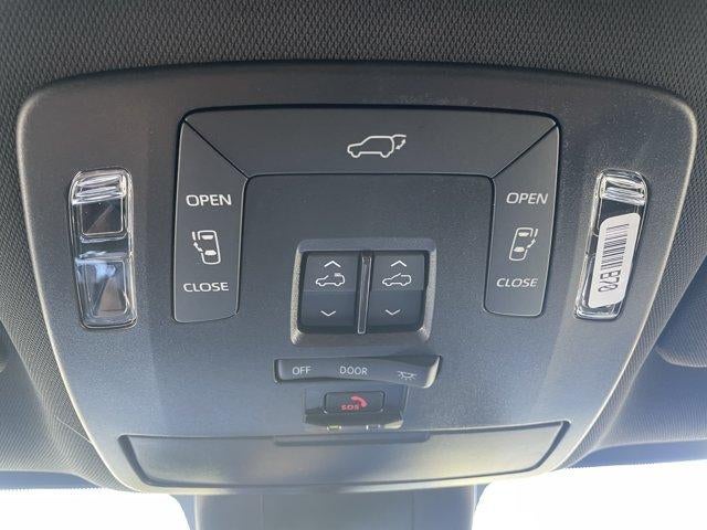 2026 Toyota Sienna Woodland Edition AWD 7-Passenger (Natl)