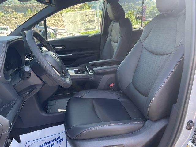 2026 Toyota Sienna Woodland Edition AWD 7-Passenger (Natl)