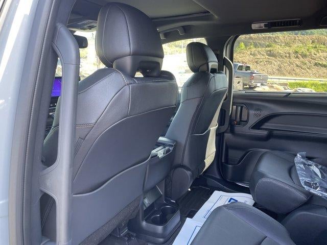 2026 Toyota Sienna Woodland Edition AWD 7-Passenger (Natl)