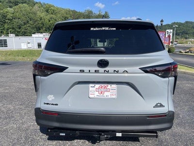 2026 Toyota Sienna Woodland Edition AWD 7-Passenger (Natl)