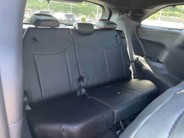 2026 Toyota Sienna Woodland Edition AWD 7-Passenger (Natl)