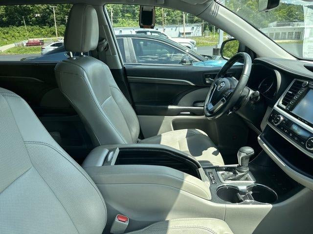 2019 Toyota Highlander Limited V6 AWD (Natl)