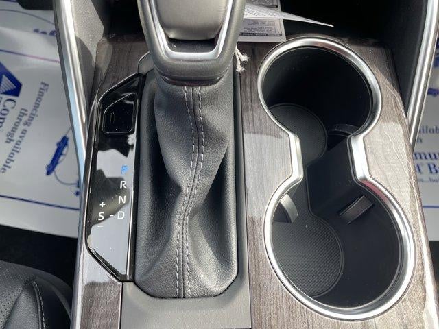 2026 Toyota Highlander Hybrid Platinum AWD (Natl)