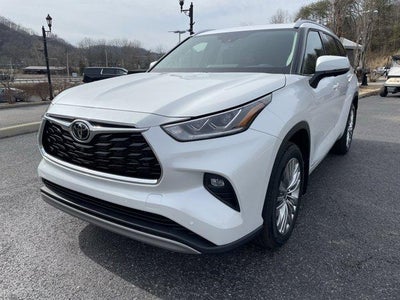 2026 Toyota Highlander Hybrid Platinum AWD (Natl)