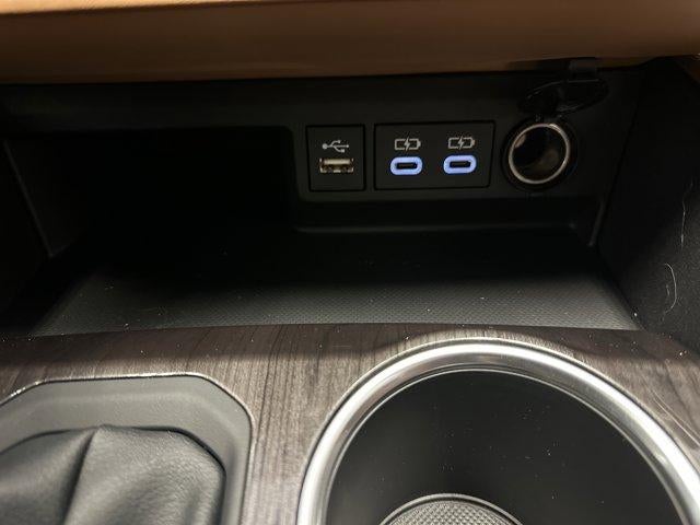 2026 Toyota Highlander Hybrid Platinum AWD (Natl)